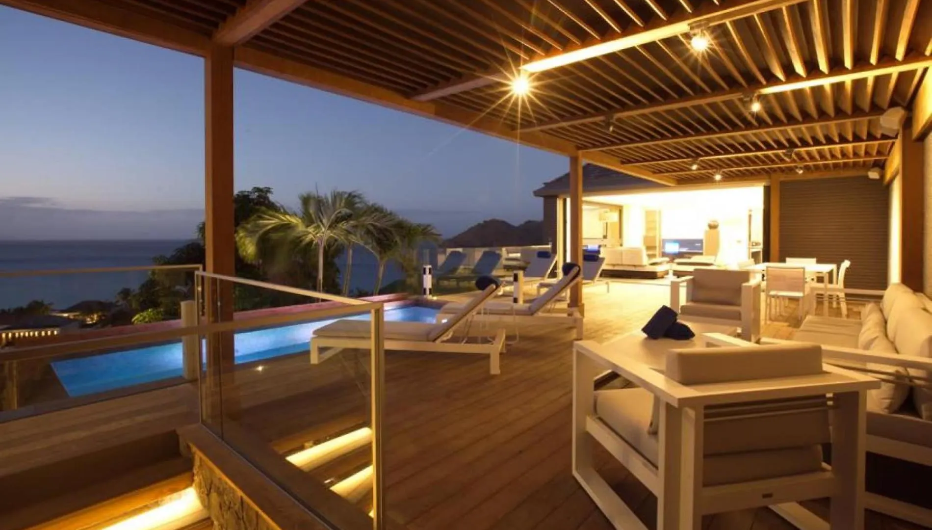 St. Barthelemy Luxurious 3 Bedroom Hilltop Villa With Heated Pool